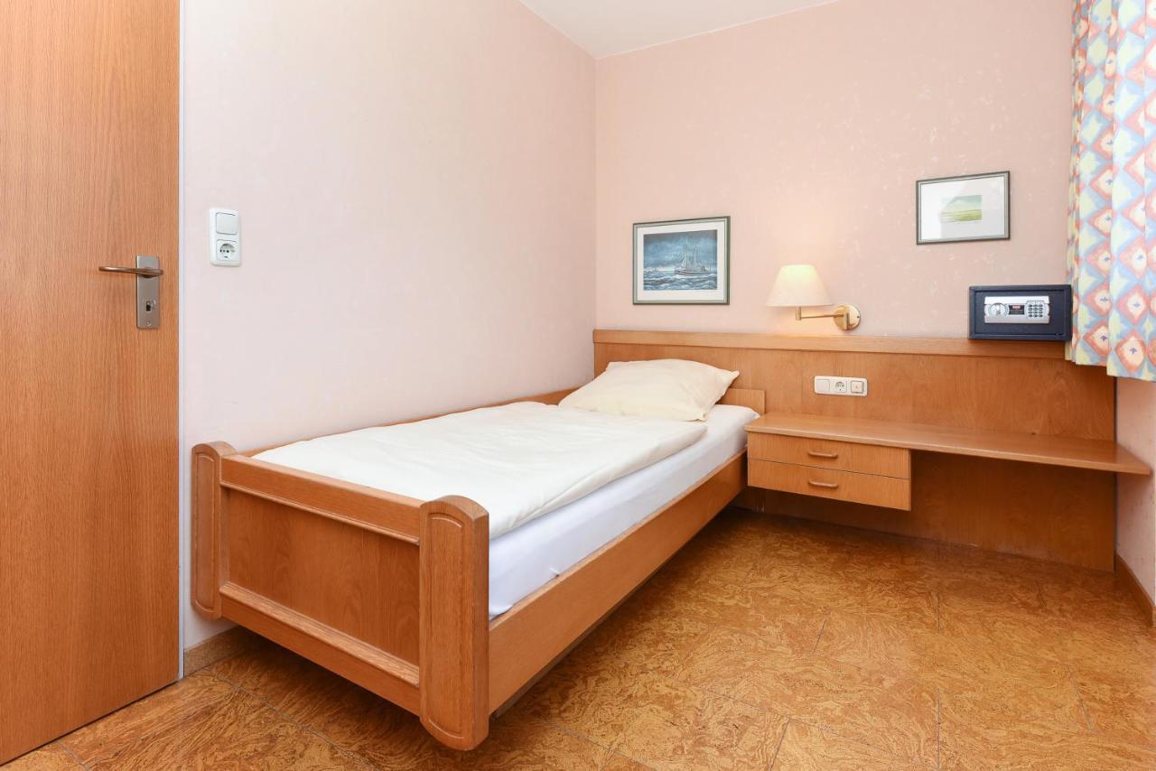 Hotel-Pension Stoertebeker Bensersiel Ngoại thất bức ảnh