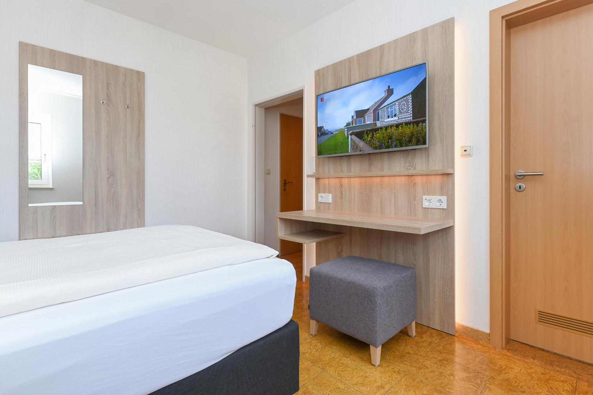 Hotel-Pension Stoertebeker Bensersiel Ngoại thất bức ảnh