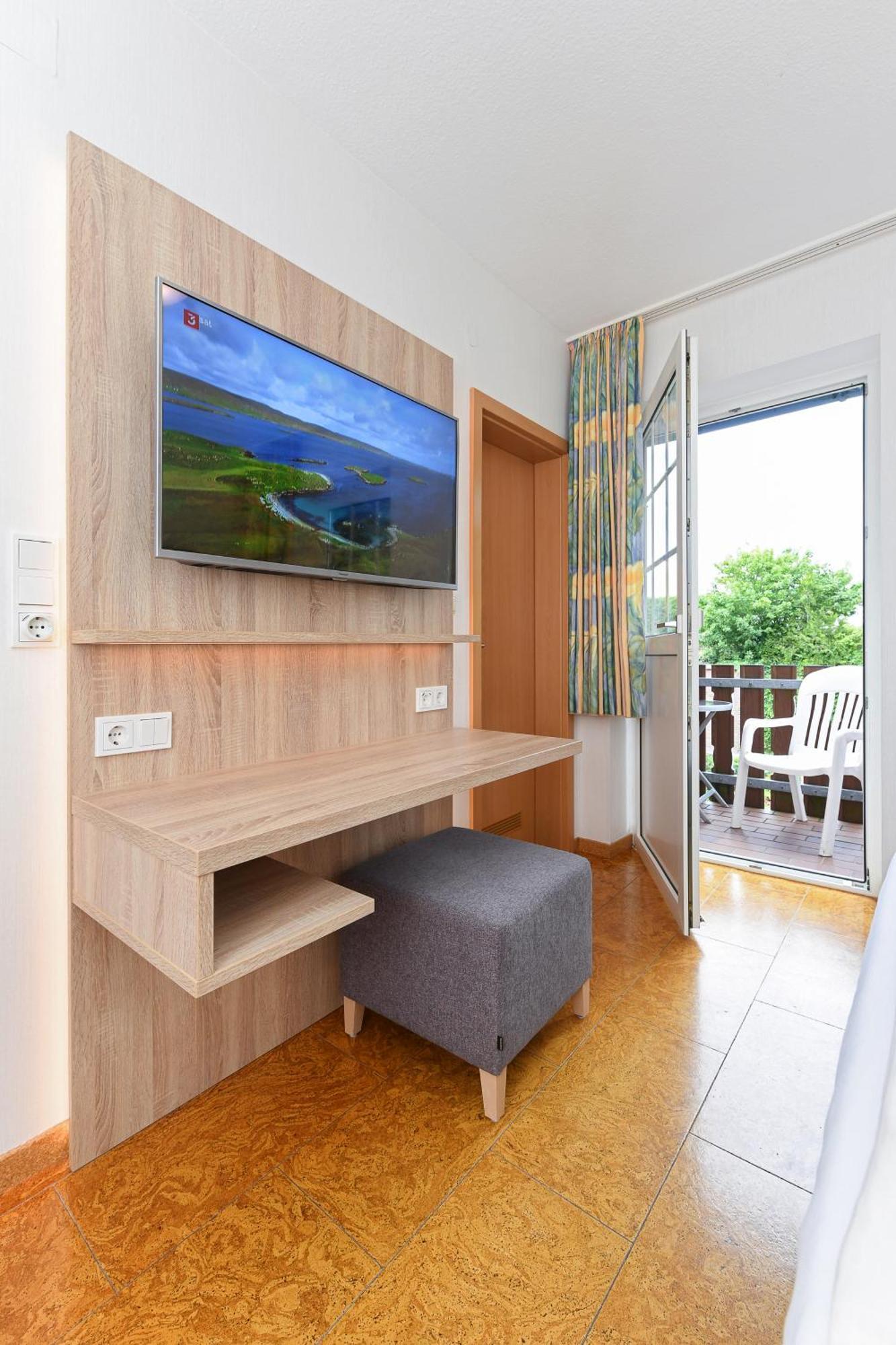 Hotel-Pension Stoertebeker Bensersiel Ngoại thất bức ảnh