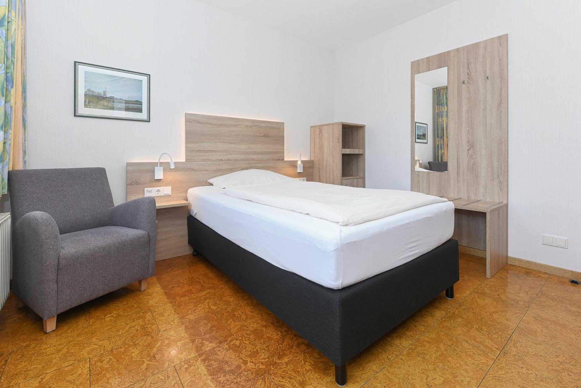 Hotel-Pension Stoertebeker Bensersiel Ngoại thất bức ảnh